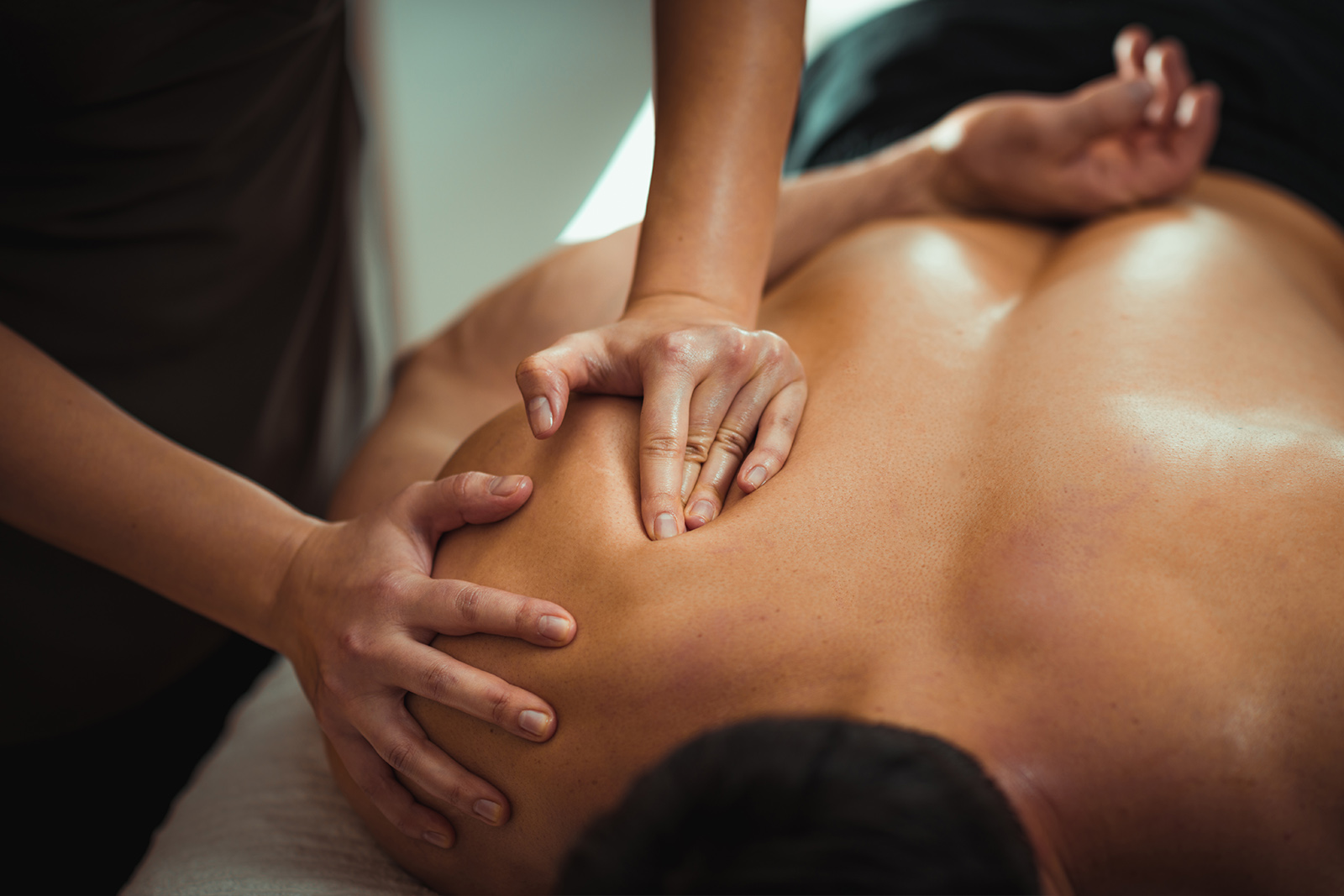 Shoulder Pain - Can Remedial Massage Help? - Fremantle Massage Therapy